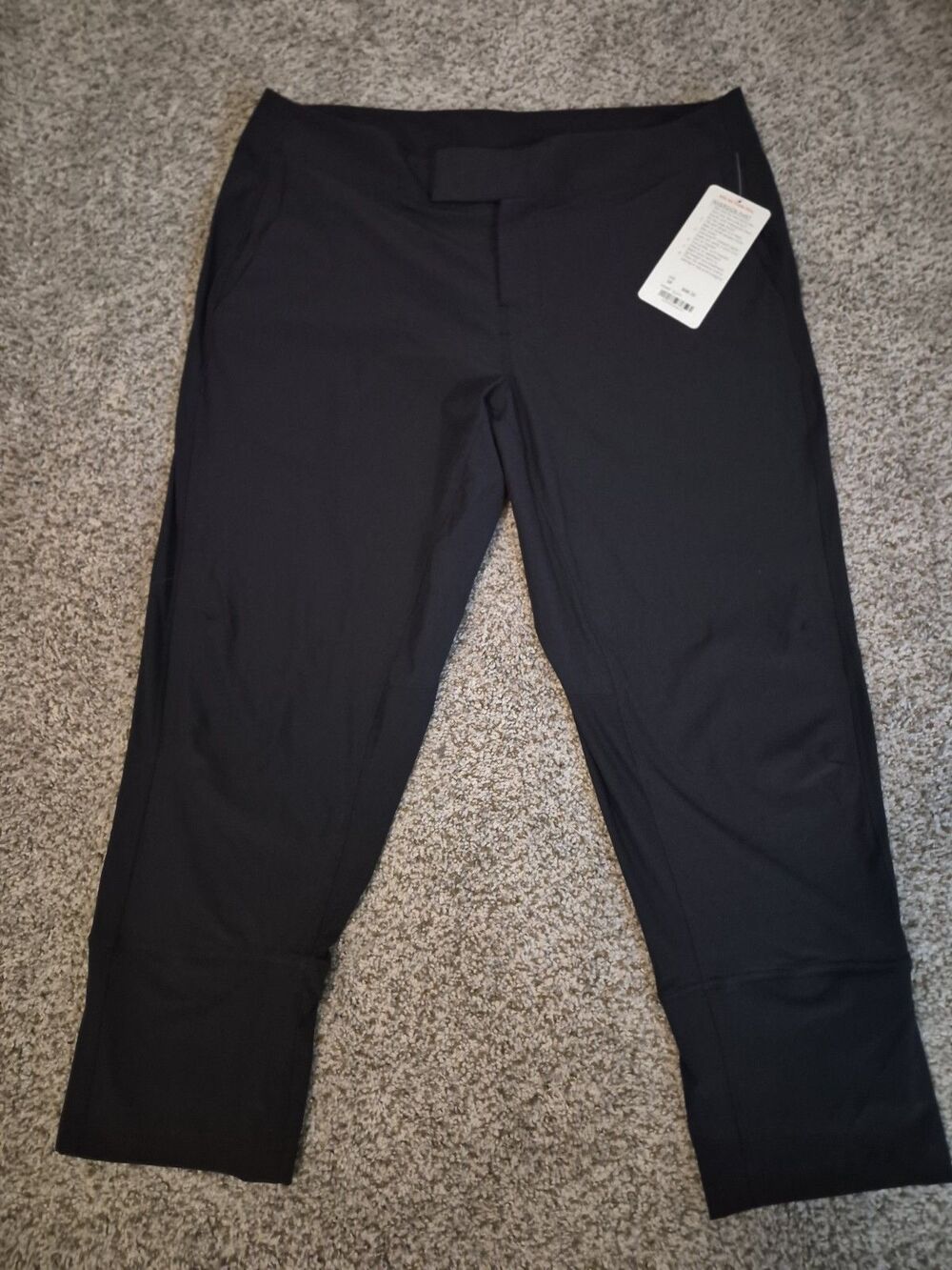 Men's LULULEMON Black Cropped Yoga Inversion Gaiter Pants Size 38 M5088S $98 - Picture 2 of 8